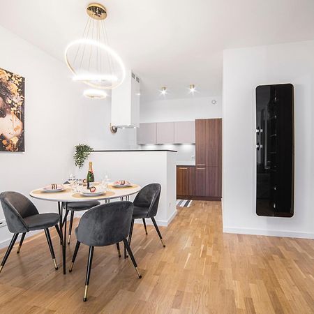 Apartament Amber Centrum z basenem Appartement Gdańsk Buitenkant foto