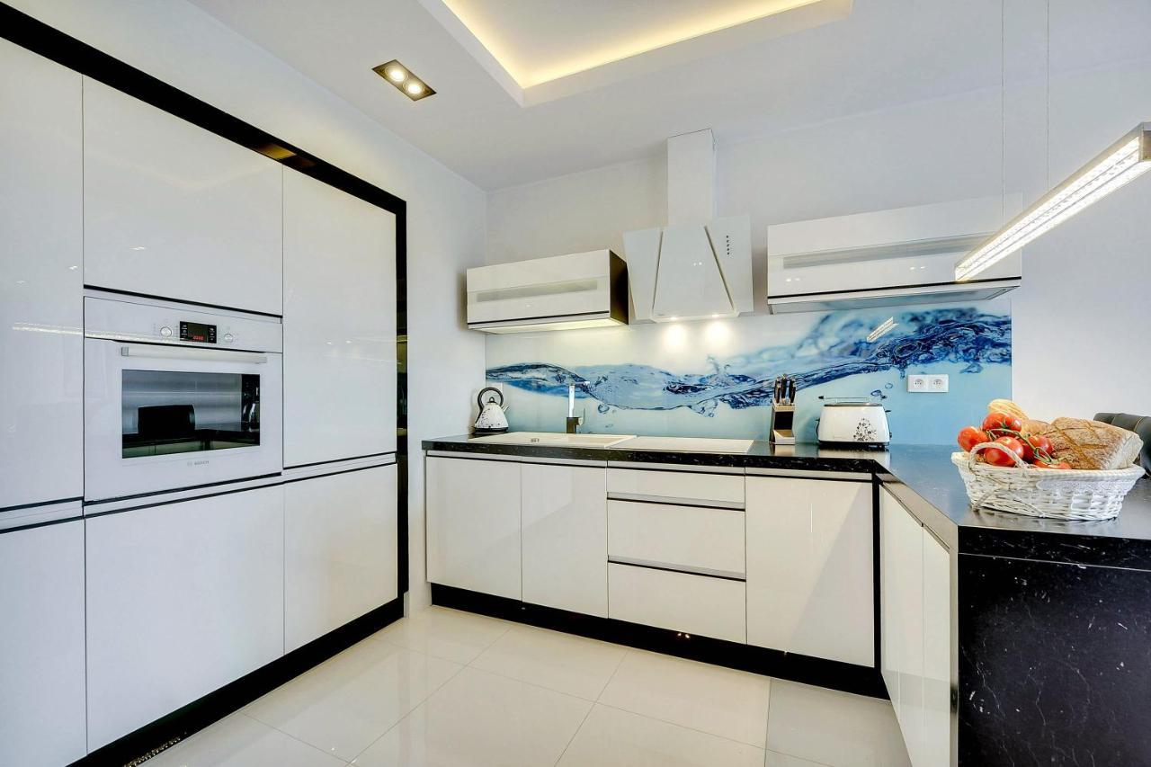 Apartament Amber Centrum z basenem Appartement Gdańsk Buitenkant foto